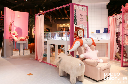 最IN粉色浴室趴快闪店在上海正大广场揭开神秘面纱！ 